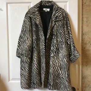 Women’s Beautiful Neiman Marcus Plus Size Blazer